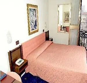 Hotel Corso Padova 3*,